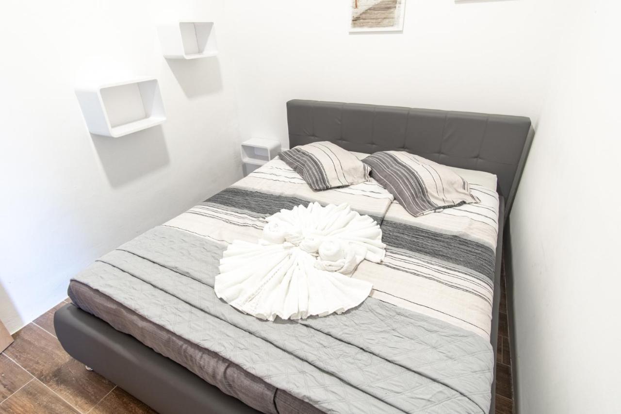 Apartment Trieste Hermes Art Sežana エクステリア 写真