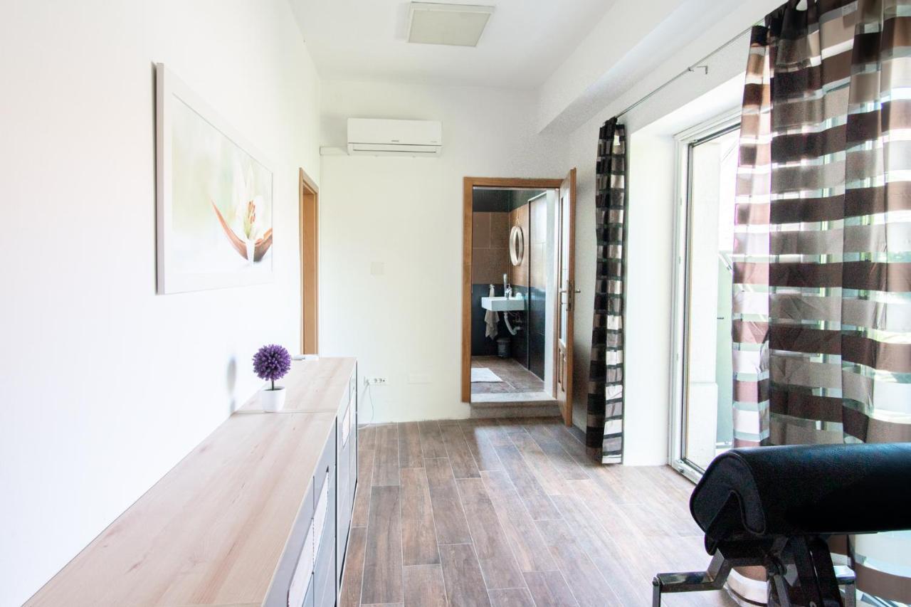 Apartment Trieste Hermes Art Sežana エクステリア 写真